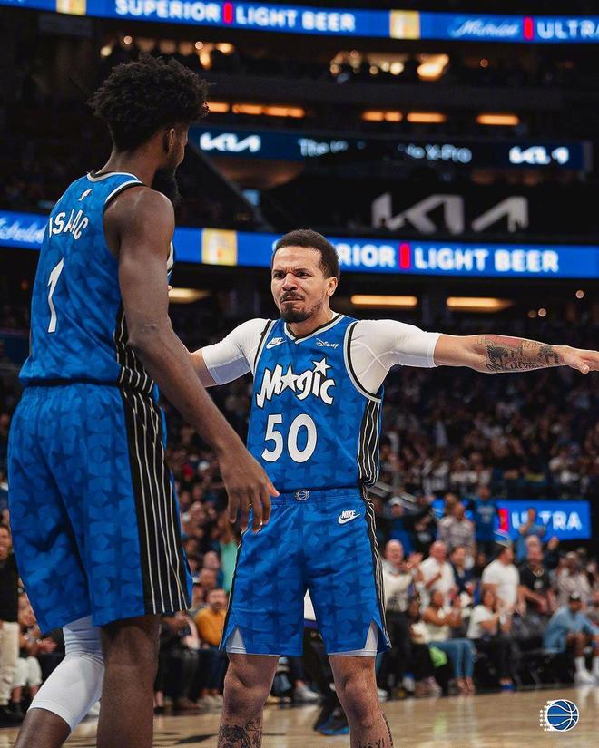 爱游戏-字母哥在密尔沃基的人气